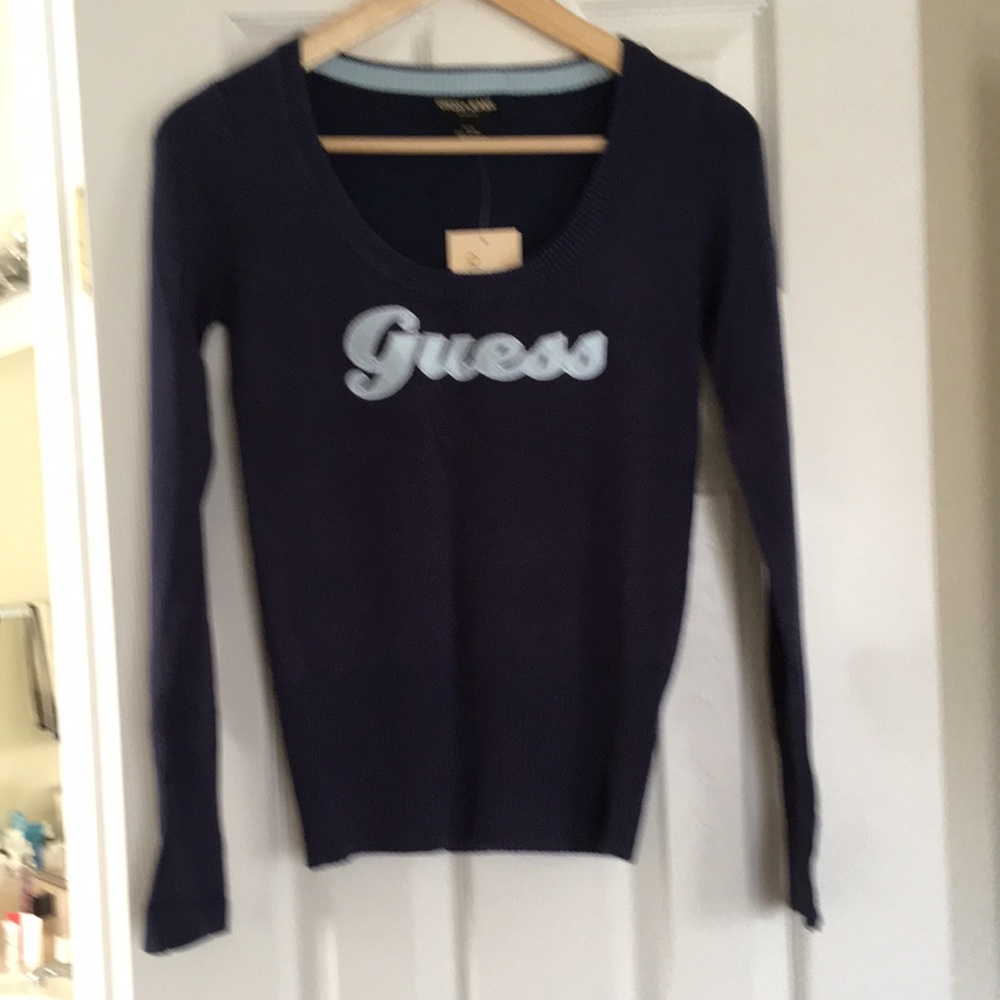 Never worn Guess pullover.